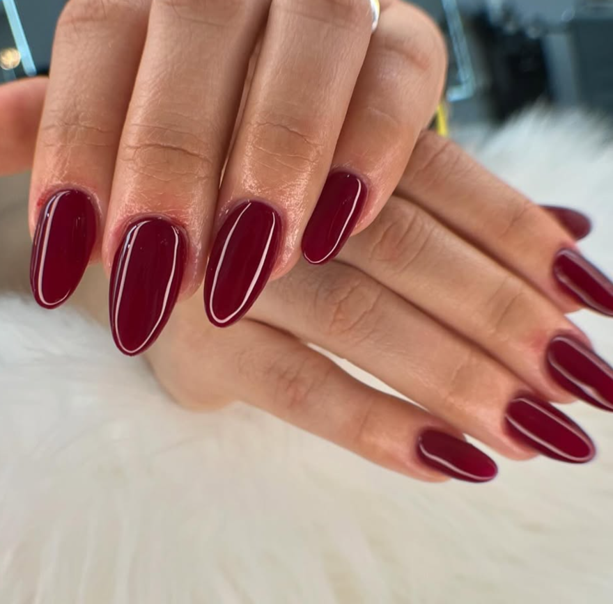 Manicura almendra color burdeos oscuro — Russian combined manicure Cape Coral FL